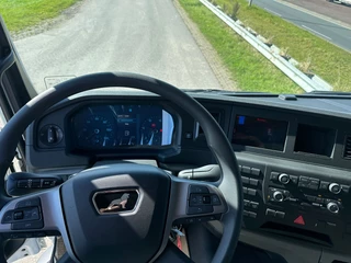 MAN TGS 2023 - 33.400 BB SA 6x4 Manual imagem 21