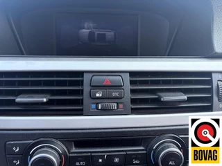 BMW 3 Series 2010 - Touring 320i High Executive auto loop op 3 cilinder. image 15