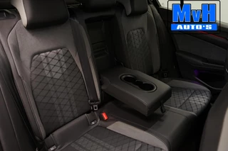 Volkswagen Golf 2020 - 1.5 eTSI R-Line|SPORTSTOEL|LUXE|LED| image 15