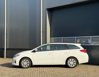 Toyota Auris 2014 - 1.3 Aspiration bj.2014 Camera|Clima|Trekh|Stoelverw. imagem 2 miniatura