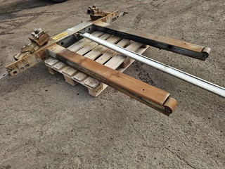 Van Hool FRONT SLIDING CONTAINER CHASSIS PART. 2006 - N/A obrazek 2