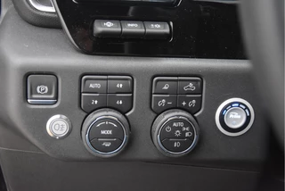 Chevrolet Silverado 2024 - 1500 6.2 High Country obrazek 8