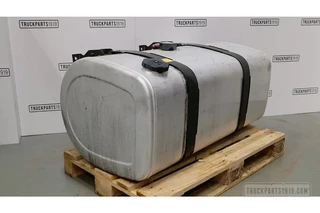 Volvo N/A - 22038779 Brandstoftank + steunen 380L imagem 2