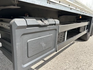 Schmitz Cargobull SCB S3B 2016 - / Box / Loadlift imagem 13