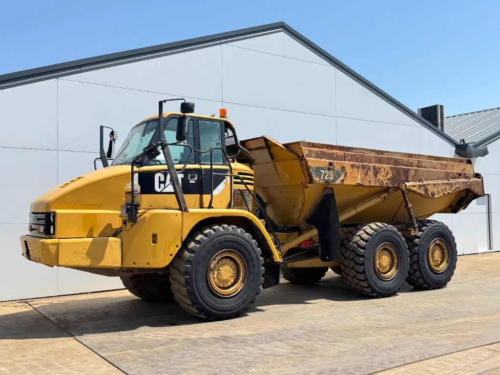 Cat 2011 - 725 - Automatic Greasing / Airco zdjęcie 1