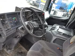 Scania P 1997 - P124-400 13000 LITER ,MANUALFEULPOMP,RITARDER obrazek 11