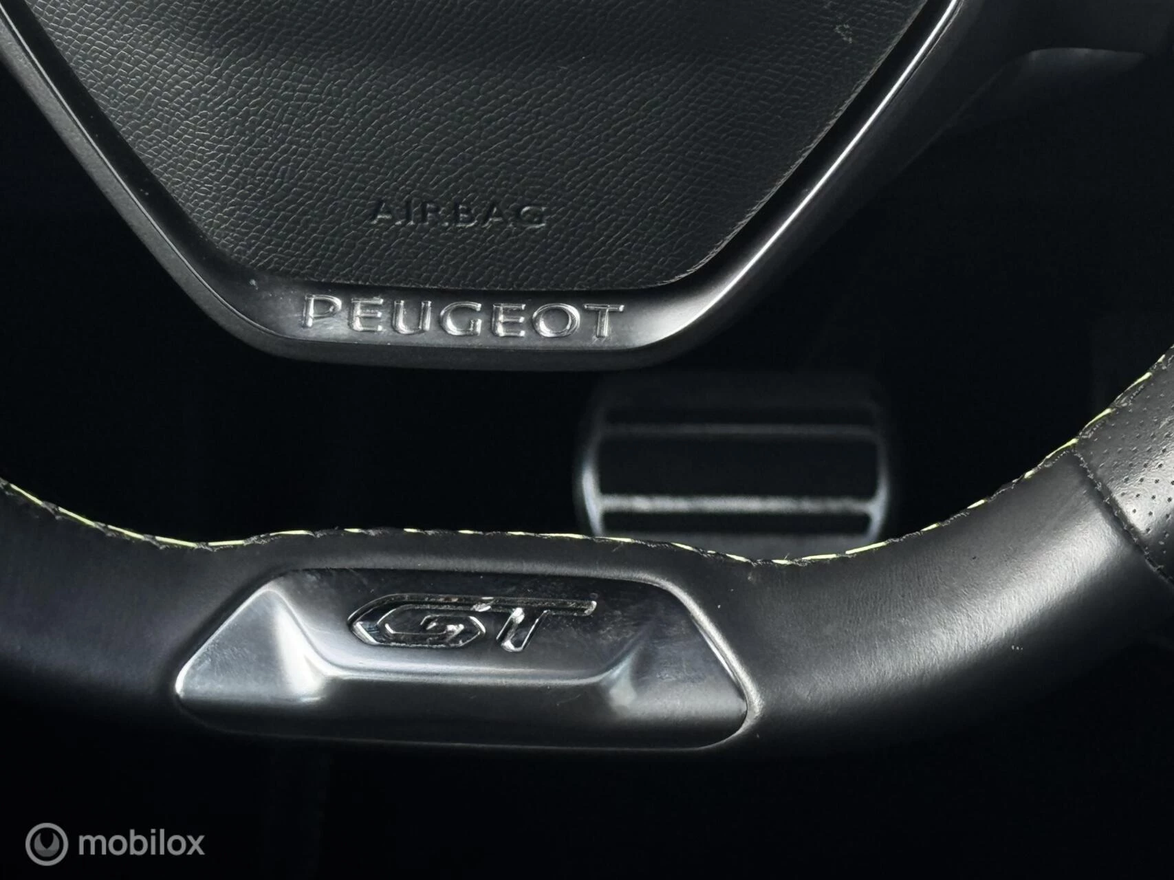 Peugeot 2008 2021 - 1.2 PureTech GT Pack |Panoramadak | 45187 kM afbeelding 30