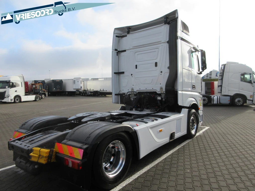 Mercedes-Benz Actros 2022 - 1951. Bild 3