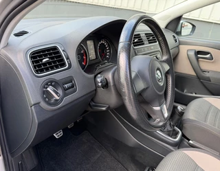 Volkswagen Polo 2011 - 1.4-16V Cross bj.2011 Navi|Trekh|Cc|Nap. image 15