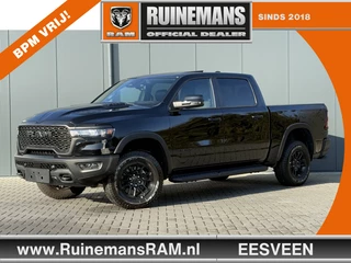 Dodge Ram 1500 2024 - 3.0 420 PK REBEL PREMIUM / LUCHTVERING / 2025 MODEL / INCL PRINS LPG! / PANO / 360 CAMERA / TREKHAAK / 3500 KG AHG / NIGHT EDITION image 1