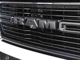 Dodge Ram 1500 2020 - 5.7 V8 4x4 Crew Cab Laramie Night zdjecie 24