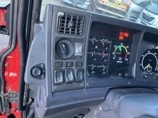 Scania T 2002 - 124G 420 zdjecie 14