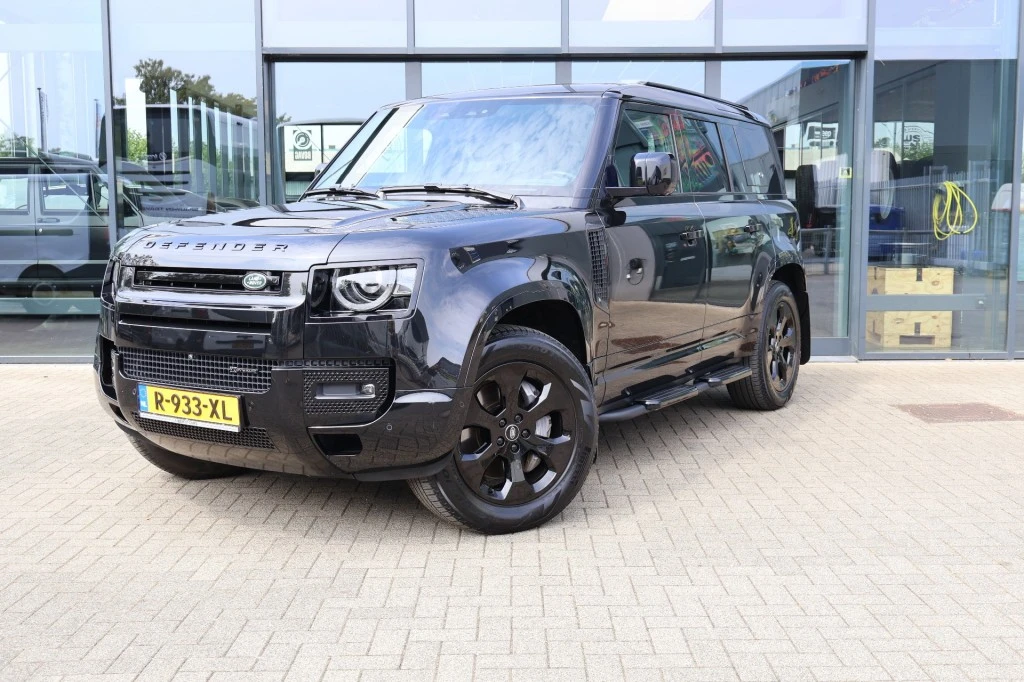 Land Rover Defender 2022 - 110 Hybrid X-Dynamic S / Luchtvering / Panoramadak / trekhaak. afbeelding 1