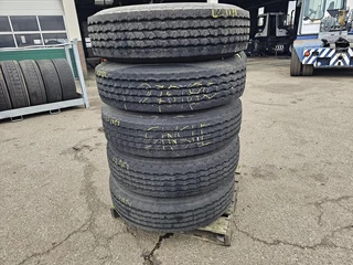 MICHELIN 275/80 R 22.5 2005 - N/A bild 3