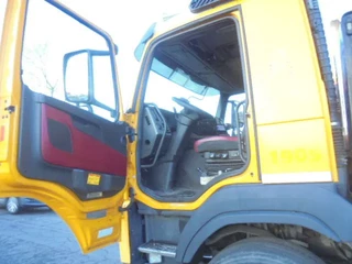 Volvo FM 460 2016 - 10X4 FULL STEEL afbeelding 7