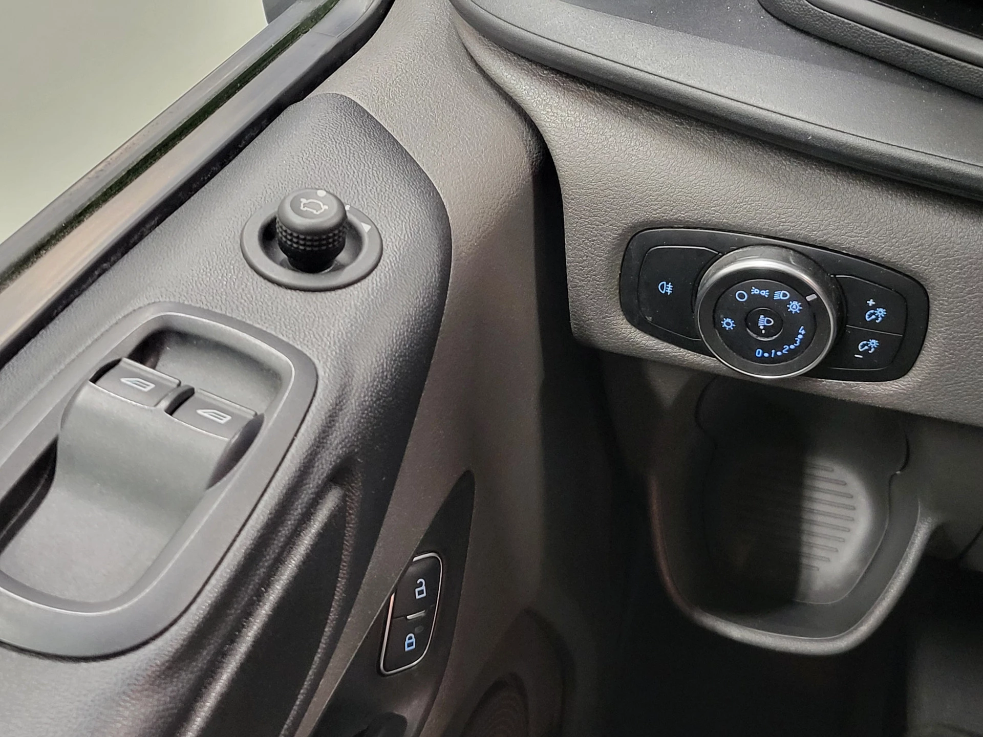 Ford Transit Custom 2019 - 2.0TDCI 105pk Euro 6! zdjęcie 13