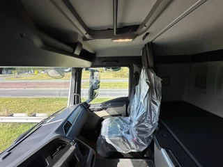 MAN TGS 2023 - 33.400 BB SA 6x4 Manual imagem 26