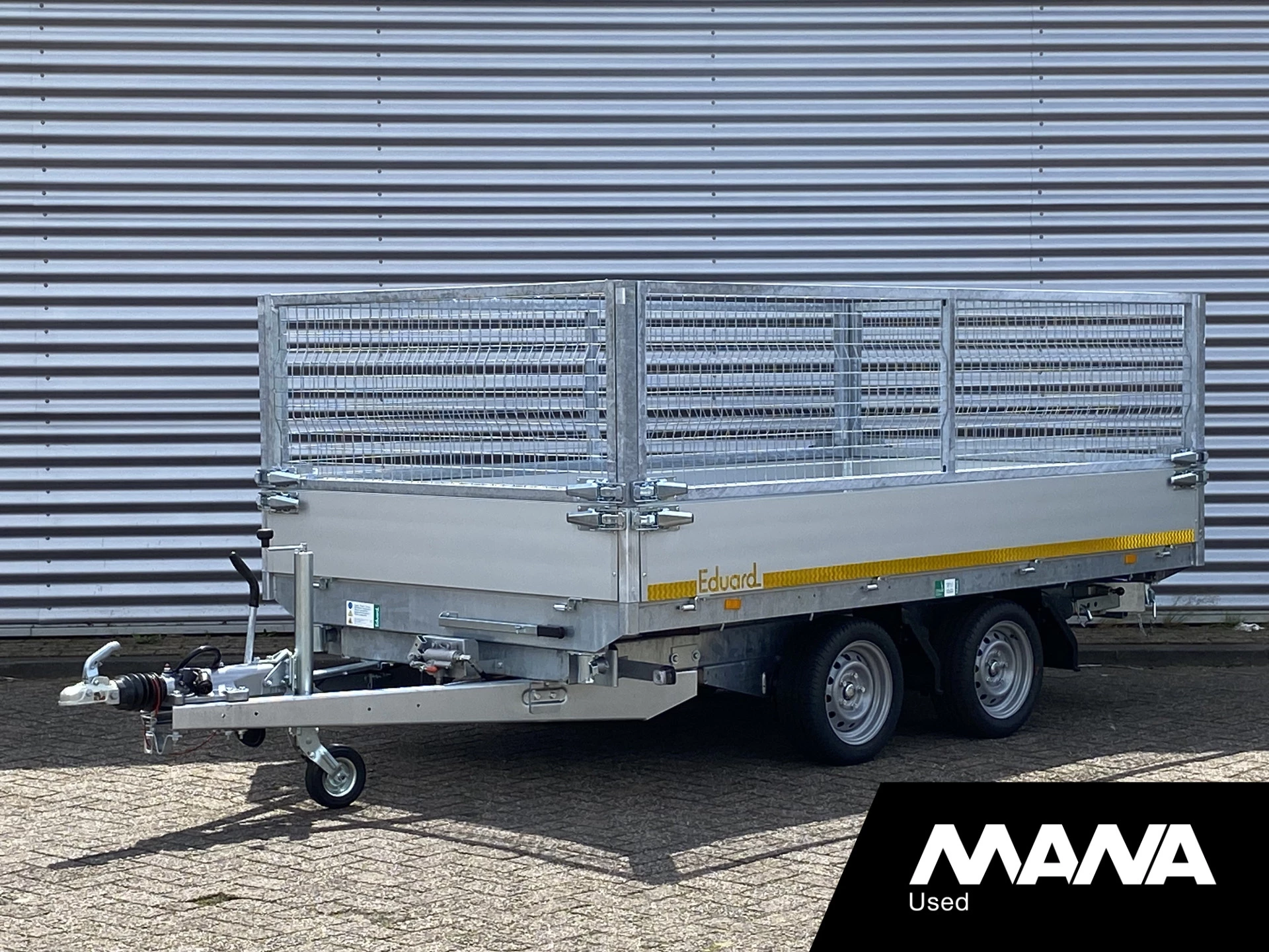 Eduard K4 2025 - 3318 Driezijdige Kipper 3500kg 2 assen Tandem 330X180 cm Geremd afbeelding 1