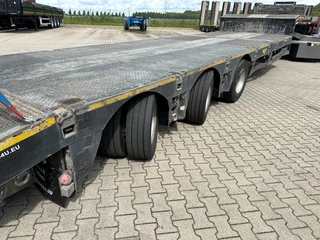 Broshuis N/A 2019 - 3ABSD Lowloader 3-axle / GVW: 59.000kg / Neck: 23.000kg / hydraulic steering + ramps + loading table / 4.60m extendable / winch / liftaxle obrazek 56