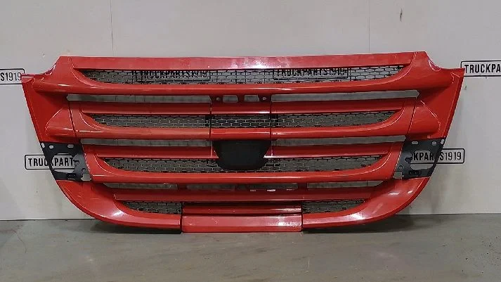 DAF - Body & Chassis Parts Onder grill DAF imagem 1