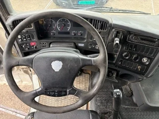 Scania R 2006 - R380 LA 4x2 DAYCAB (EURO 3 / 12 GEARS MANUAL GEARBOX / RETARDER / HYDRAULIC KIT / P.T.O.) imagen 9