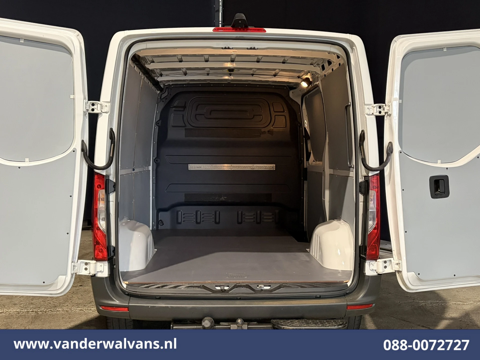Mercedes-Benz Sprinter 2020 - 315 CDI 150pk L1H1 Euro6 Airco | Camera | Navigatie | Apple Carplay | Chauffeursstoel | Tachograaf obrázek 9