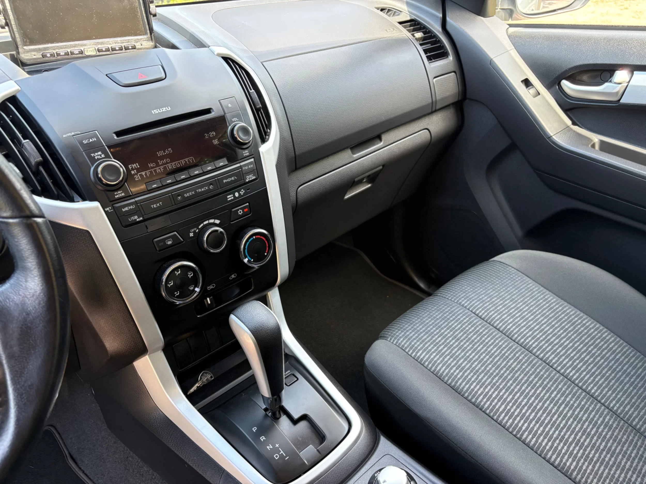 Isuzu D-Max 2018 - 1.9 4X4 AUTOMAAT CLIXTAR afbeelding 10