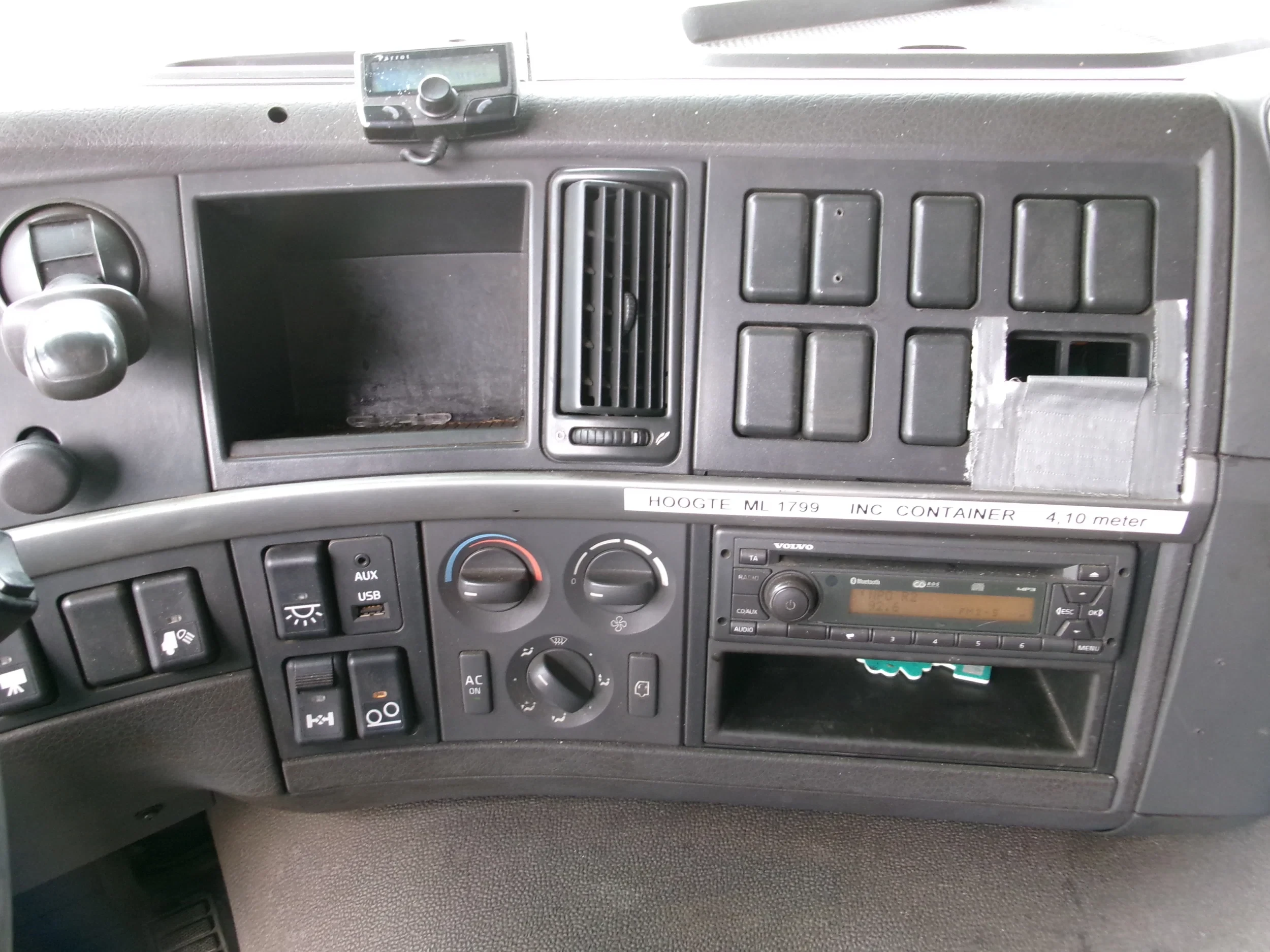 Volvo FM 420 2010 - 8X2 FULL STEEL +HMF 2420 NL TRUCK afbeelding 9
