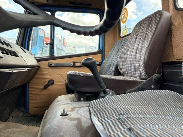 Mercedes-Benz LK 1996 - 914 (6-CILINDER) RECOVERY TRUCK (FULL STEEL SUSPENSION / MANUAL GEARBOX / EXTRA SEAT / ETC.) afbeelding 10