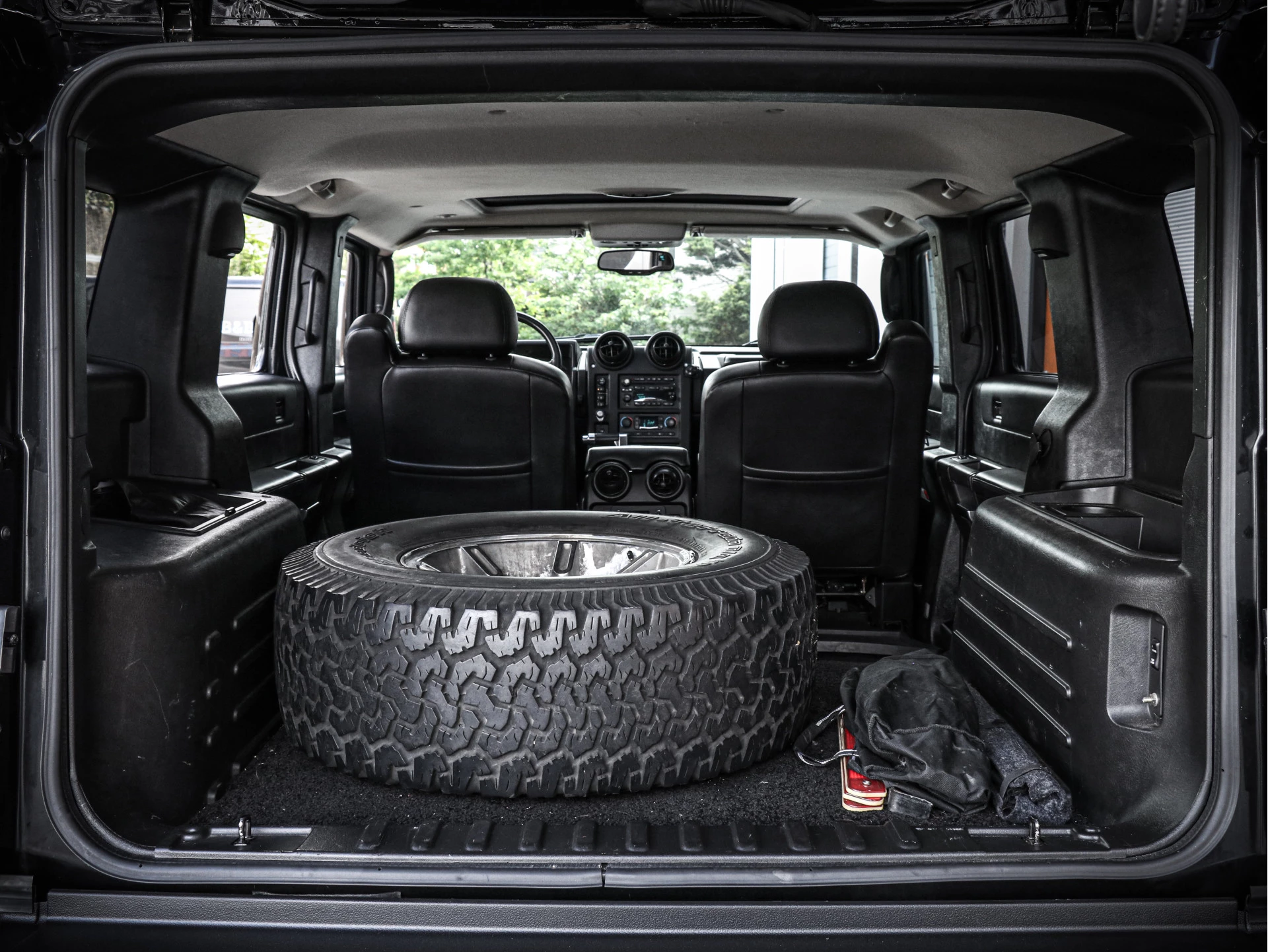 Hummer H2 2005 - 6.0L V8 | Zwart leder | Schuif Kanteldak | image 20