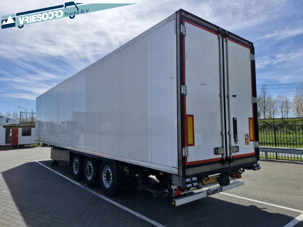 Schmitz Cargobull 2018 - SKO 24 BLOEMENUITVOERING image 2