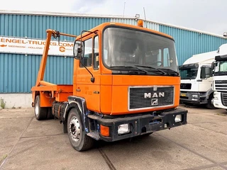 MAN 12.232 1995 - F90 (6-CILINDER) FULL STEEL SUSPENSION CHASSIS WITH CONTAINER SYSTEM (6-CILINDER ENGINE (NO ELECTRONICS!!) / FULL STEEL SUSPENSION / MANUAL GEARBOX / P.T.O.) afbeelding 2 miniatuur