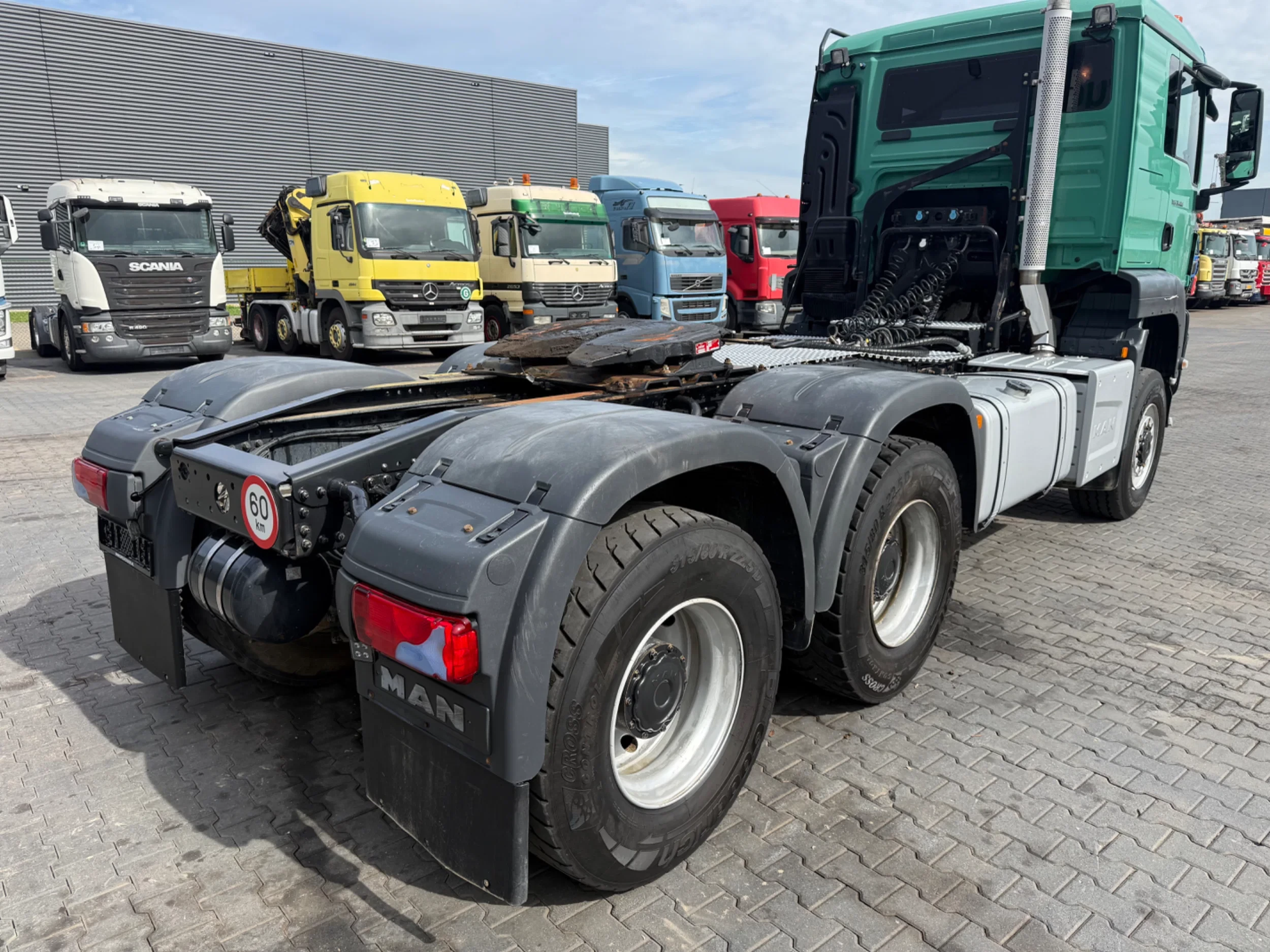 MAN TGS 2016 - 33.480 6X6 / Euro 6 / Pto / Blad geveerd / Naaf reductie afbeelding 8