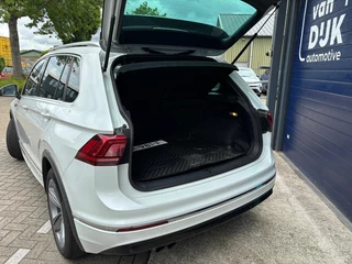 Volkswagen Tiguan 2018 - 1.4 TSI ACT Highline Panoramadak Trekhaak R-line DSG obrazek 9