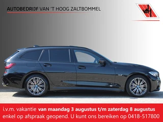 BMW 3 Series 2022 - Touring 330e High Executive M-SPORT PANORAMADAK MEMORY KEY-LESS CAMERA CARPLAY zu verkaufen
