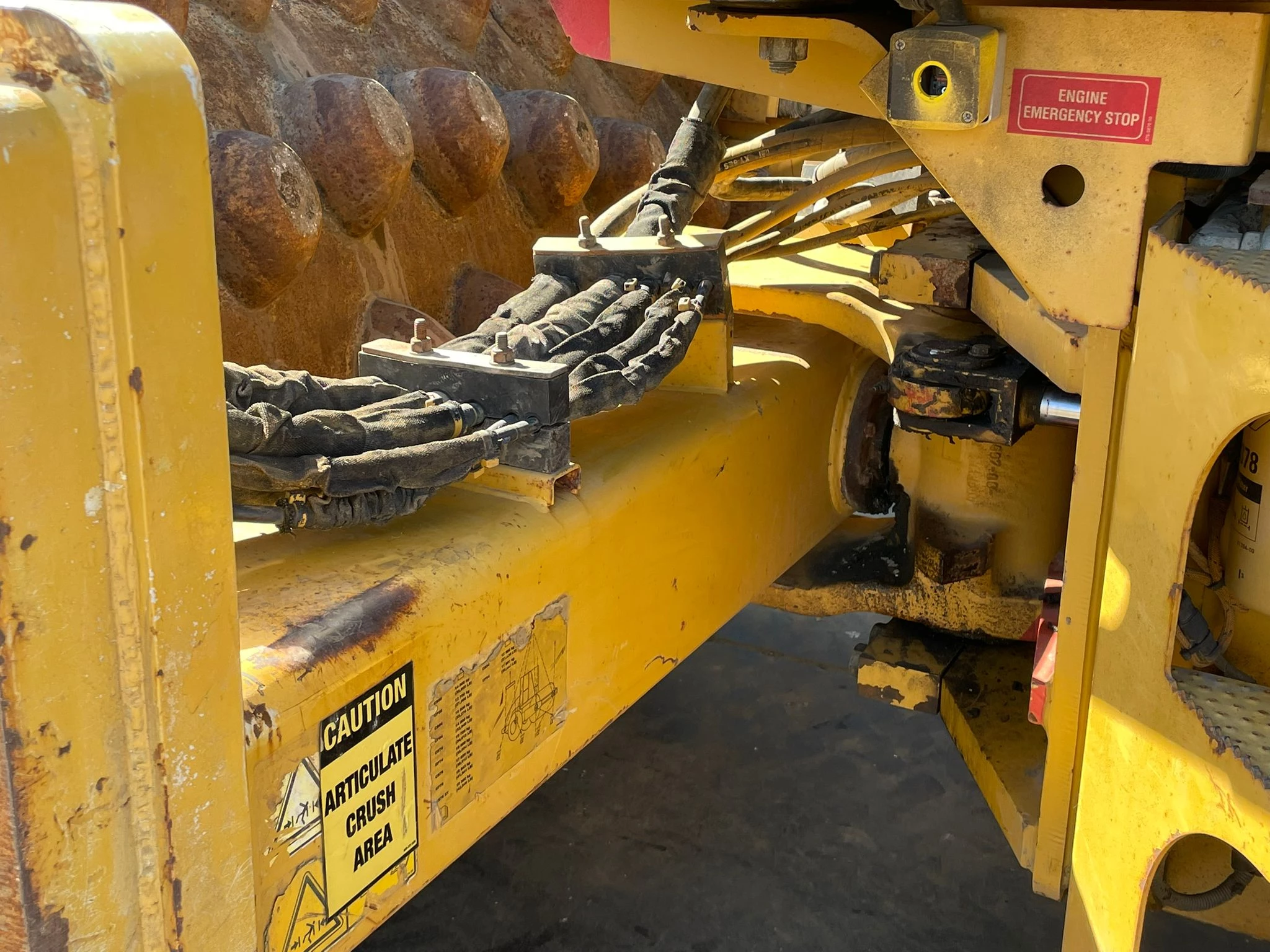Caterpillar CP64 2014 изображение 15
