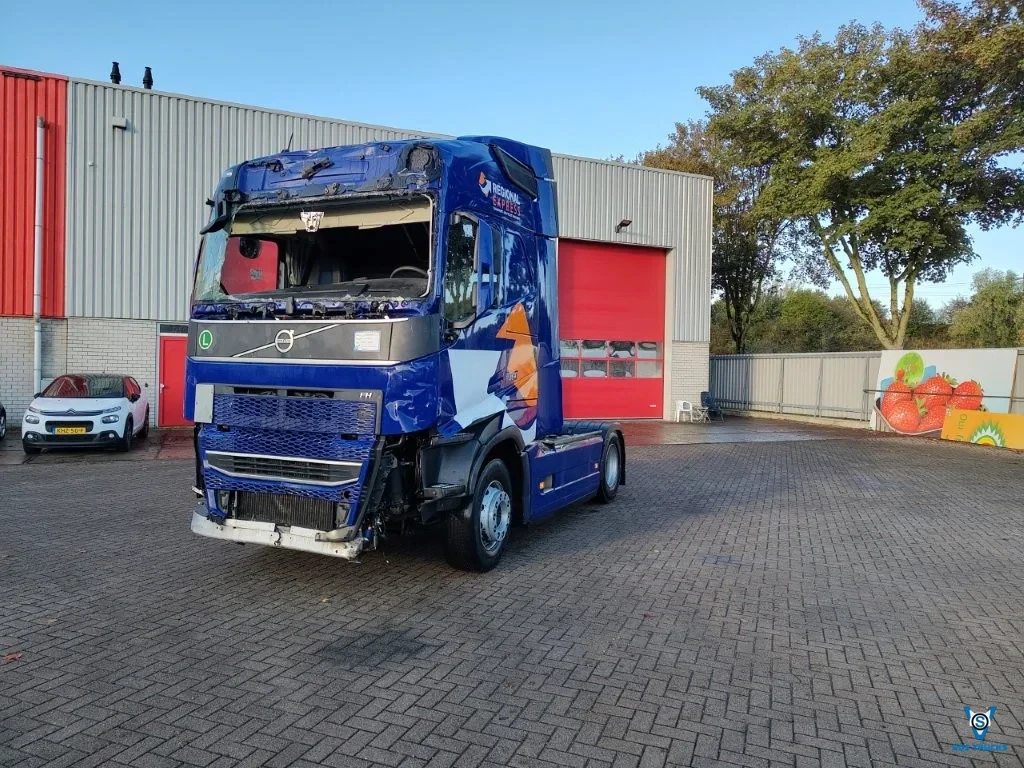 Volvo FH 2023 - FH5-460 / ENGINE RUNNING / NO I-SAVE / VEB+ / !!ONLY:246521 KM!! / I-PARKCOOL / LWDS / ACC / AUTOMATIC / EURO-6 / 2023 afbeelding 1
