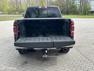 Dodge Ram 1500 2022 - 4X4 5.7 V8 4x4 Crew Cab Limited изображение 40