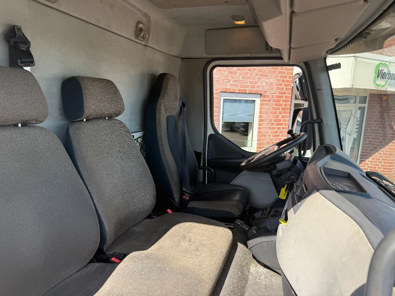 Volvo FL 2015 - FL210 4X2 Kuhlkoffer mit Carrier Supra 550 / LBW / AHK Bild 15