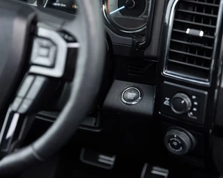 Ford F-150 2019 - (USA) Harley Davidson V8 5.0L Tuscany Motor Co. imagem 46