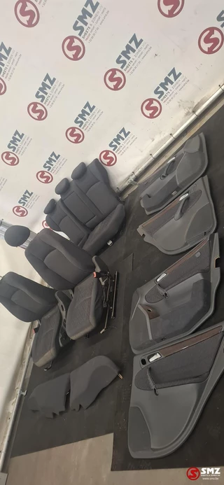 Mercedes-Benz N/A 2002 - Occ set interieur met zetels W203 Mercedes zdjecie 4