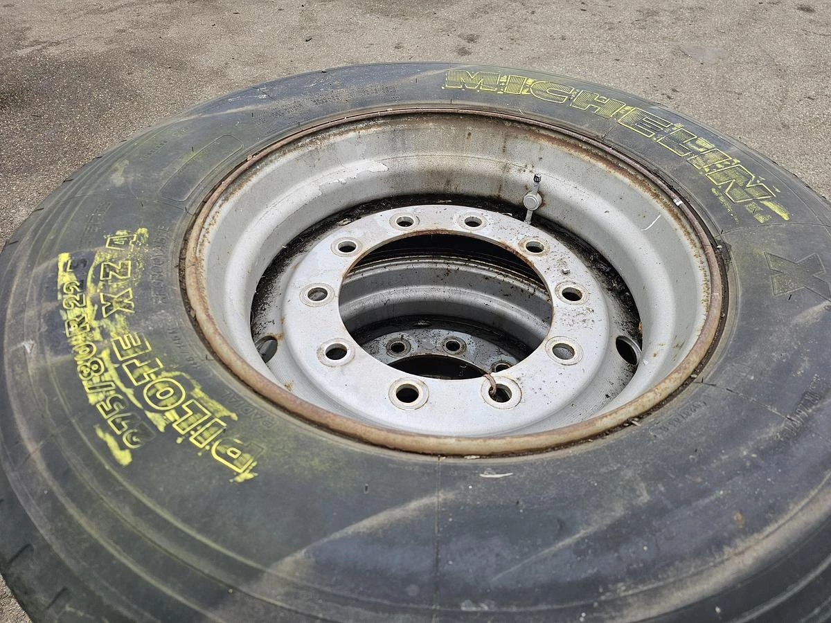 MICHELIN 275/80 R 22.5 2005 afbeelding 2