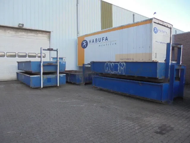 2010 - 5M3 CONTAINERS Bild 1