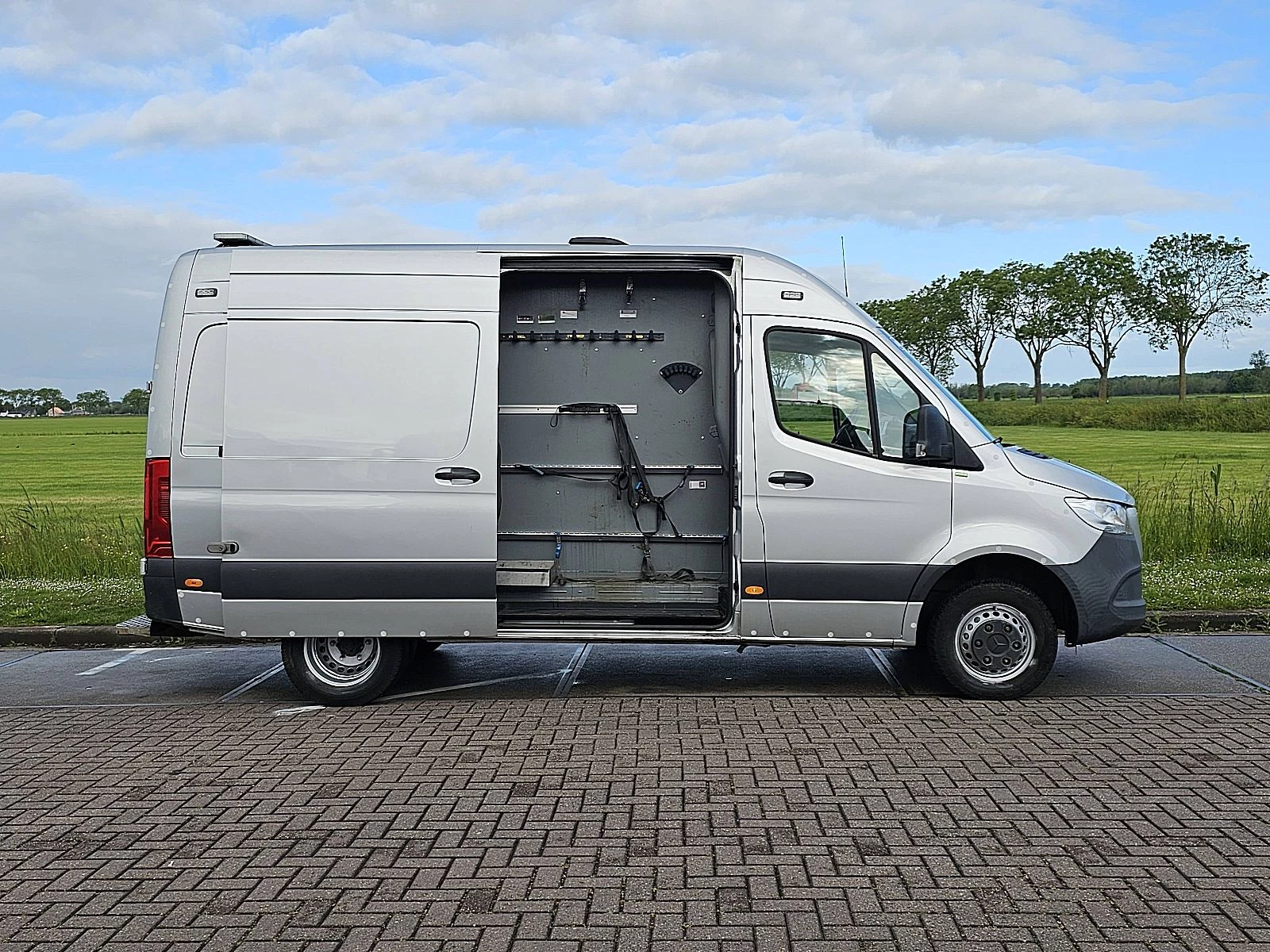 Mercedes-Benz Sprinter 2020 - 514 image 14