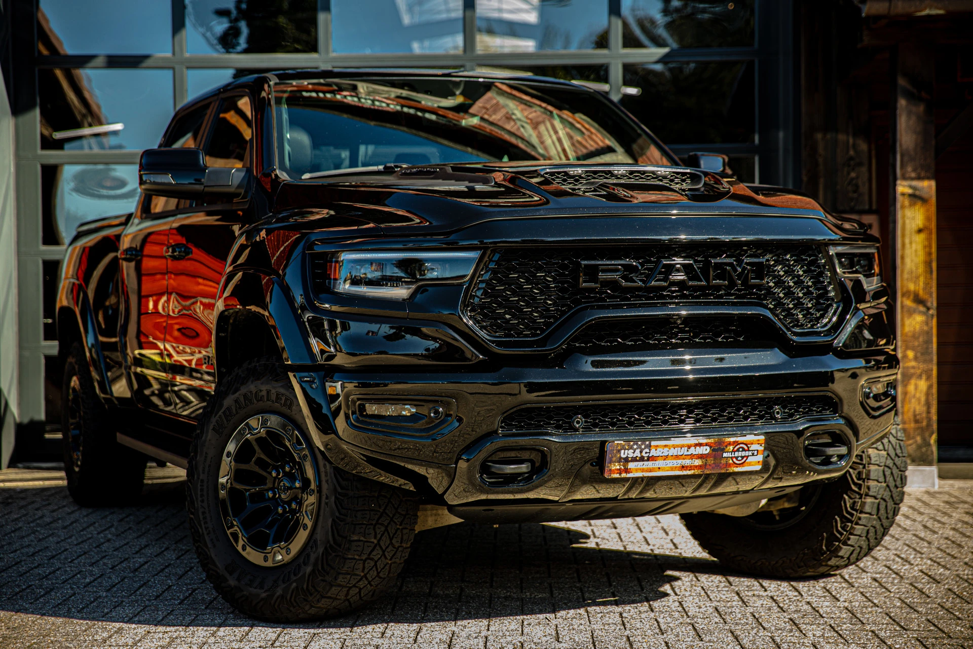 Dodge Ram 1500 2024 - 6.2 V8 4x4 Crew Cab TRX afbeelding 1