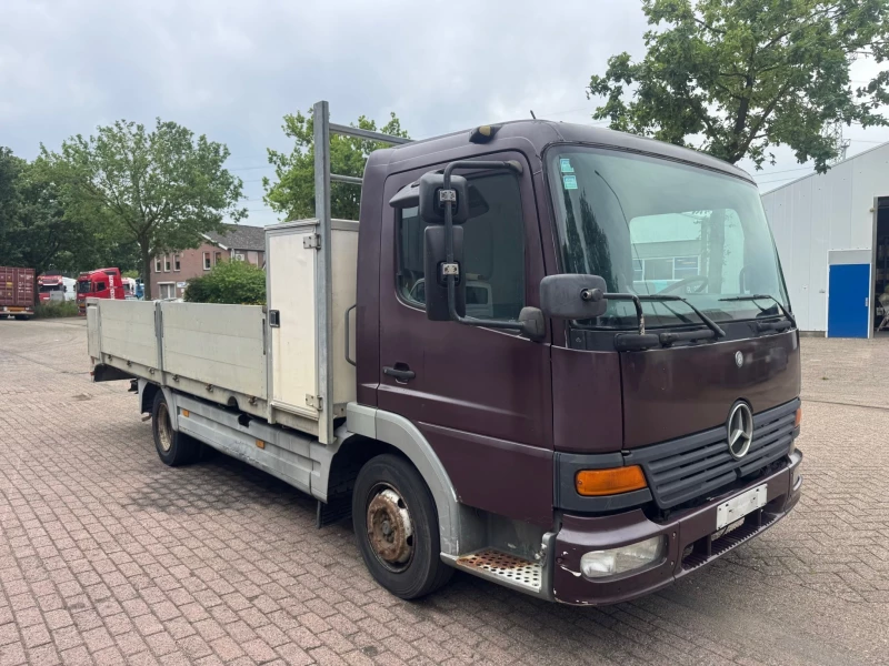 Mercedes-Benz 2000 - 815 EURO 2 MANUAL / STEEL SUSPENSION imagem 3