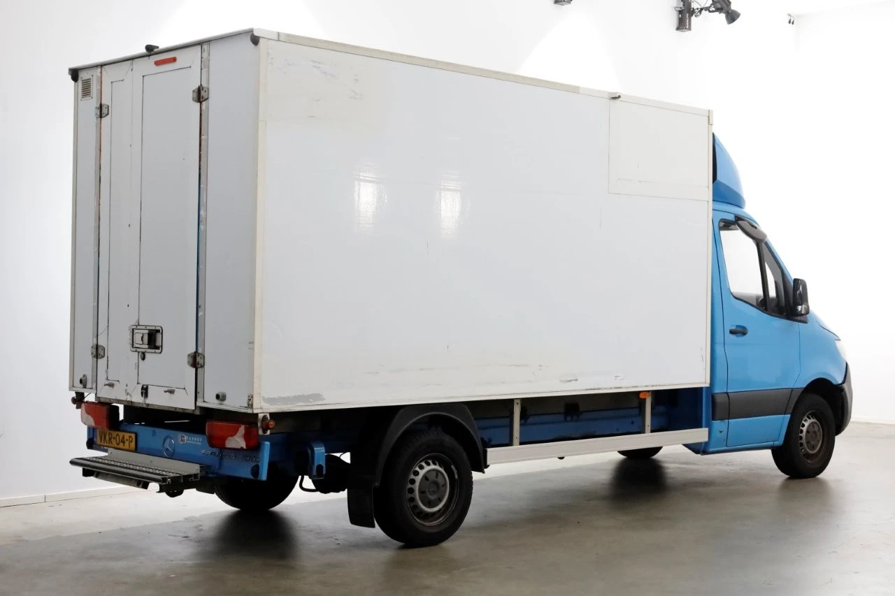 Mercedes-Benz Sprinter 2021 - 311 CDI 115pk E6 RWD Bakwagen met achterdeuren 2-Persoons 06-2021 afbeelding 2