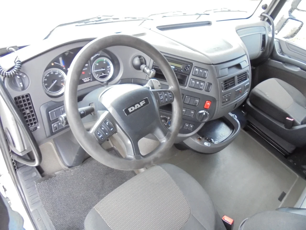 DAF XF 460 2017 imagen 9