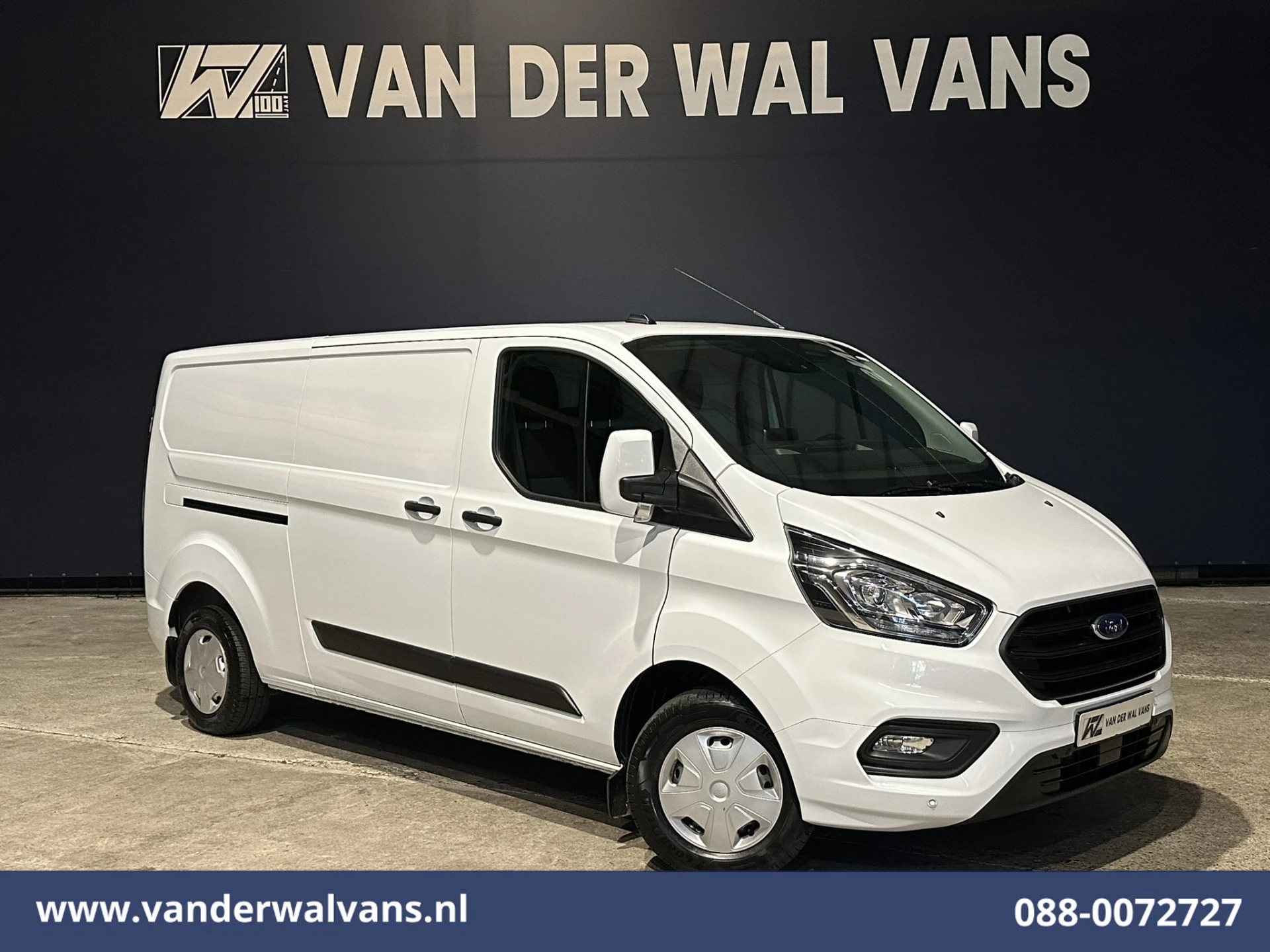 Ford Transit Custom 2023 - 2.0 TDCI 105pk L2H1 Euro6 Airco | Camera | Navigatie | LED | Apple Carplay afbeelding 1