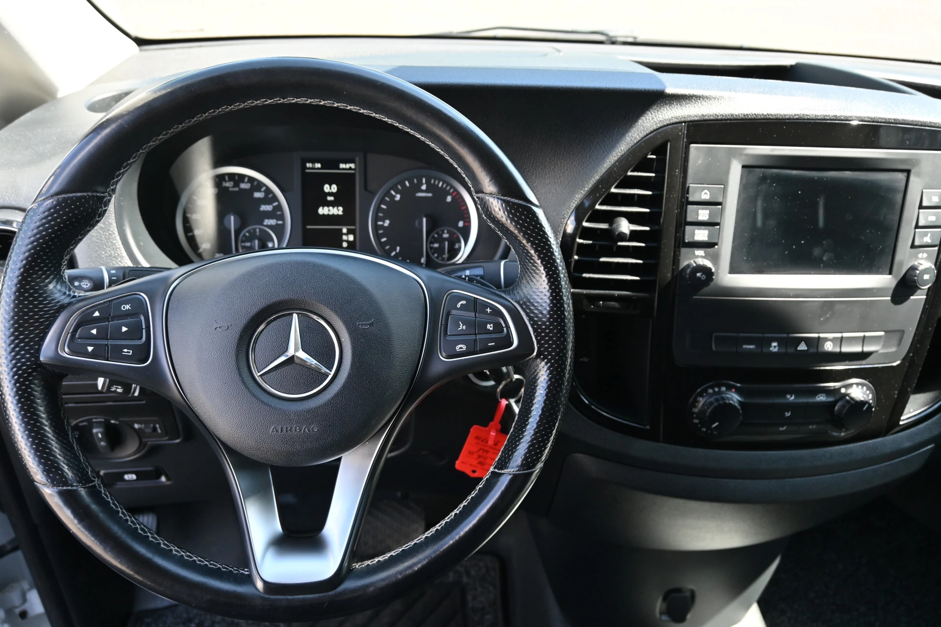 Mercedes-Benz Vito 2022 - 114 CDI L2 obrázek 13